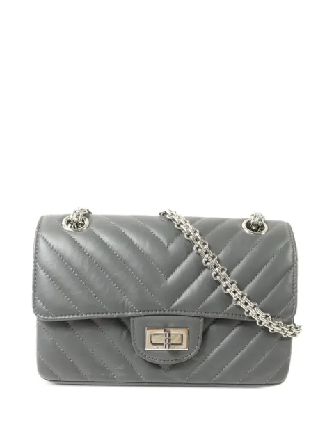 CHANEL Pre-Owned chevron-quilted shoulder bag