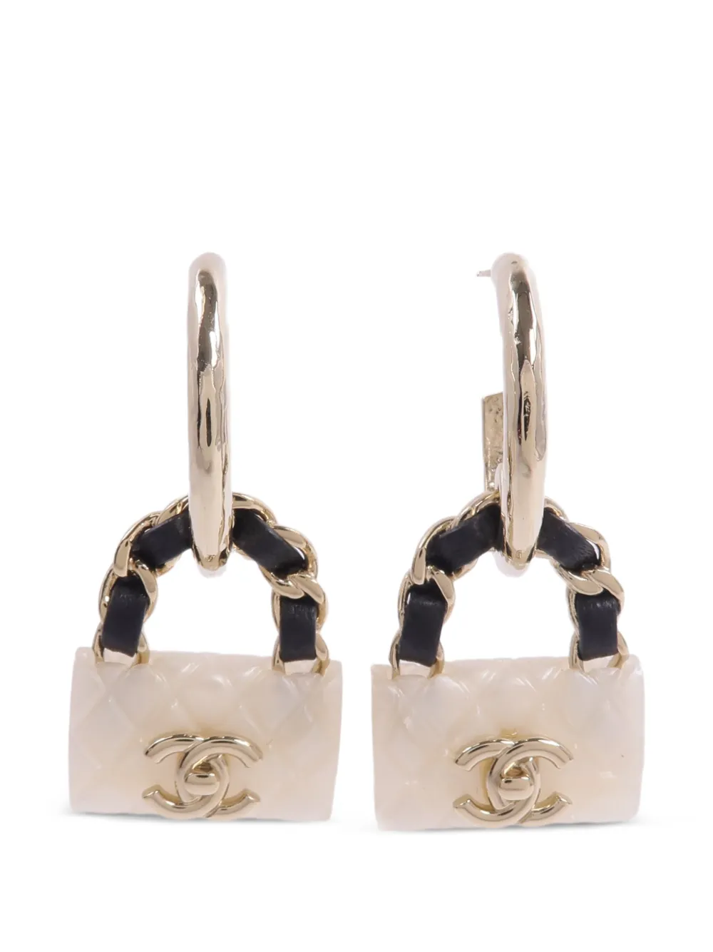CHANEL Pre-Owned CC quilted-effect earrings - Gold