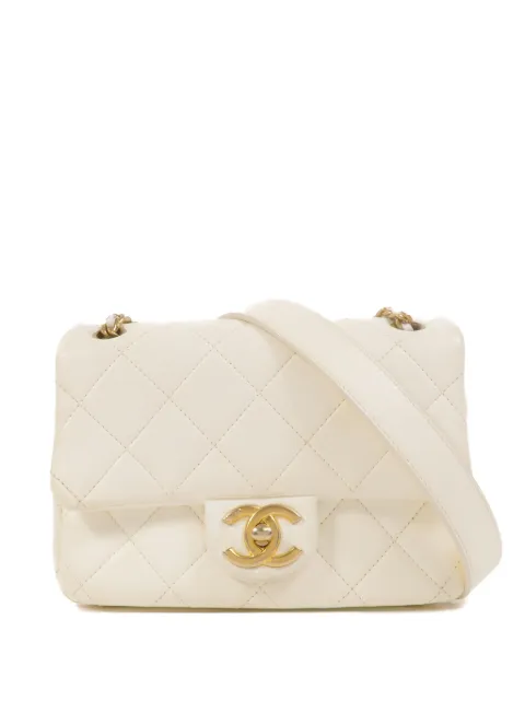CHANEL Pre-Owned CC turn-lock shoulder bag