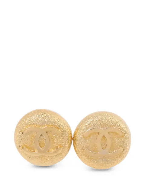 CHANEL Pre-Owned CC textured earrings