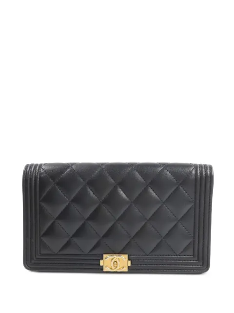 CHANEL Pre-Owned Boy Chanel quilted wallet