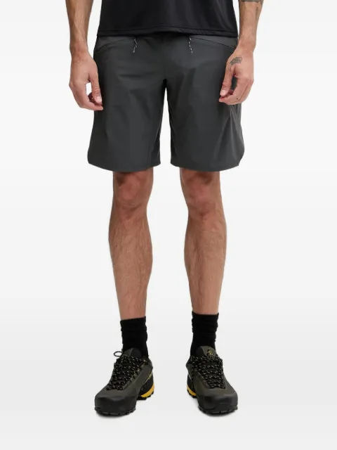 Mammut x Hiking Patrol logo-patch zip-pocket shorts