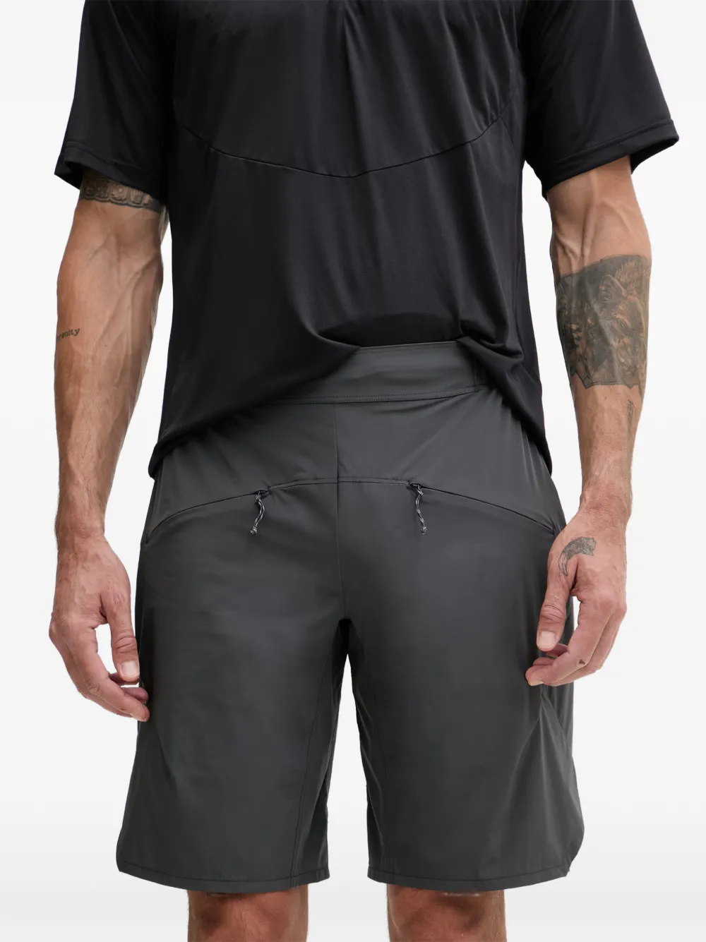 Mammut x Hiking Patrol shorts met ritszak en logo-patch Grijs