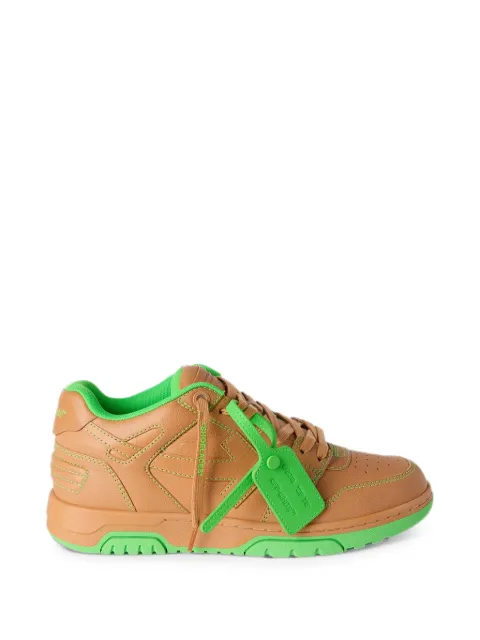 Off-White baskets Out of Office