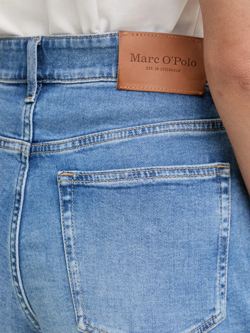 Marc O'Polo High-waist denim shorts met vervaagd effect Blauw