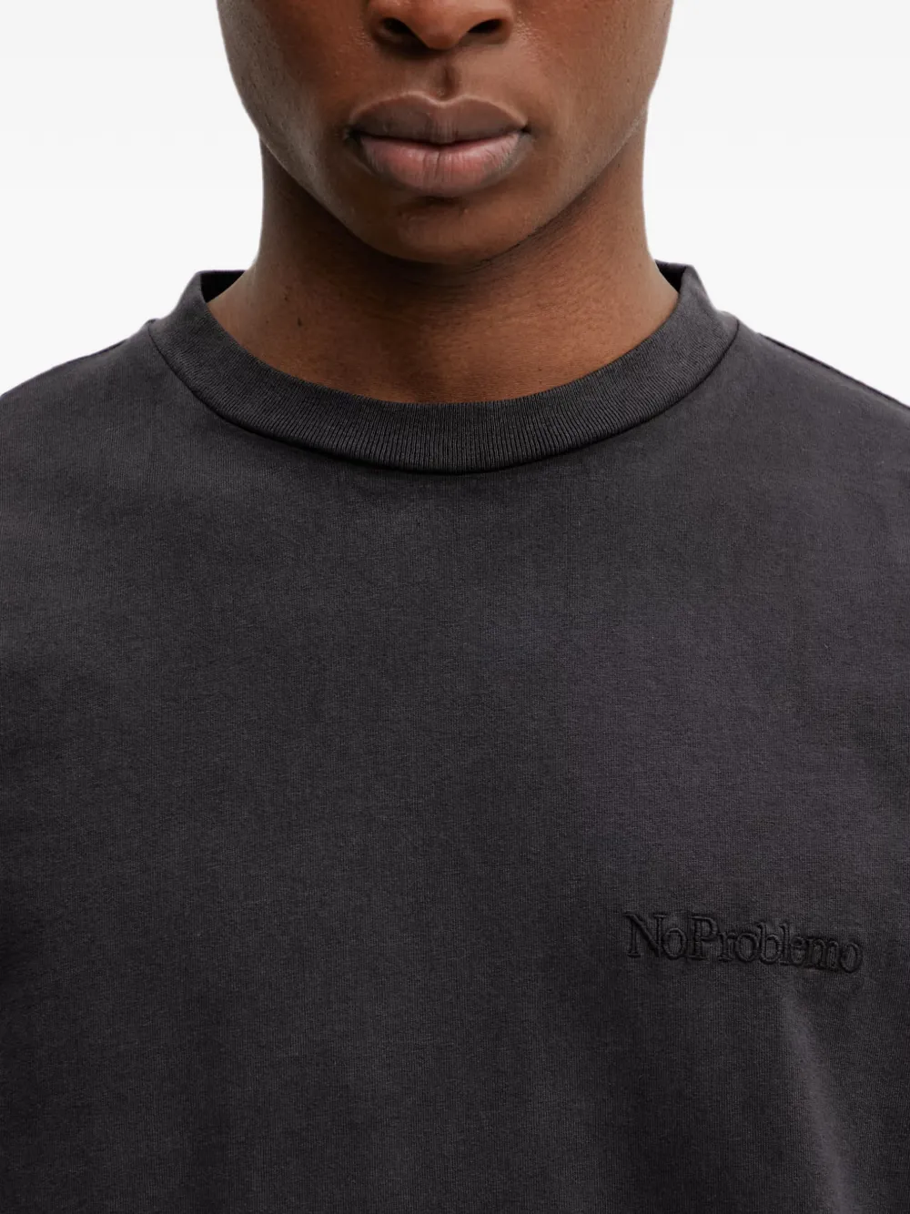 NO PROBLEMO Straight T-shirt met geborduurd logo Grijs