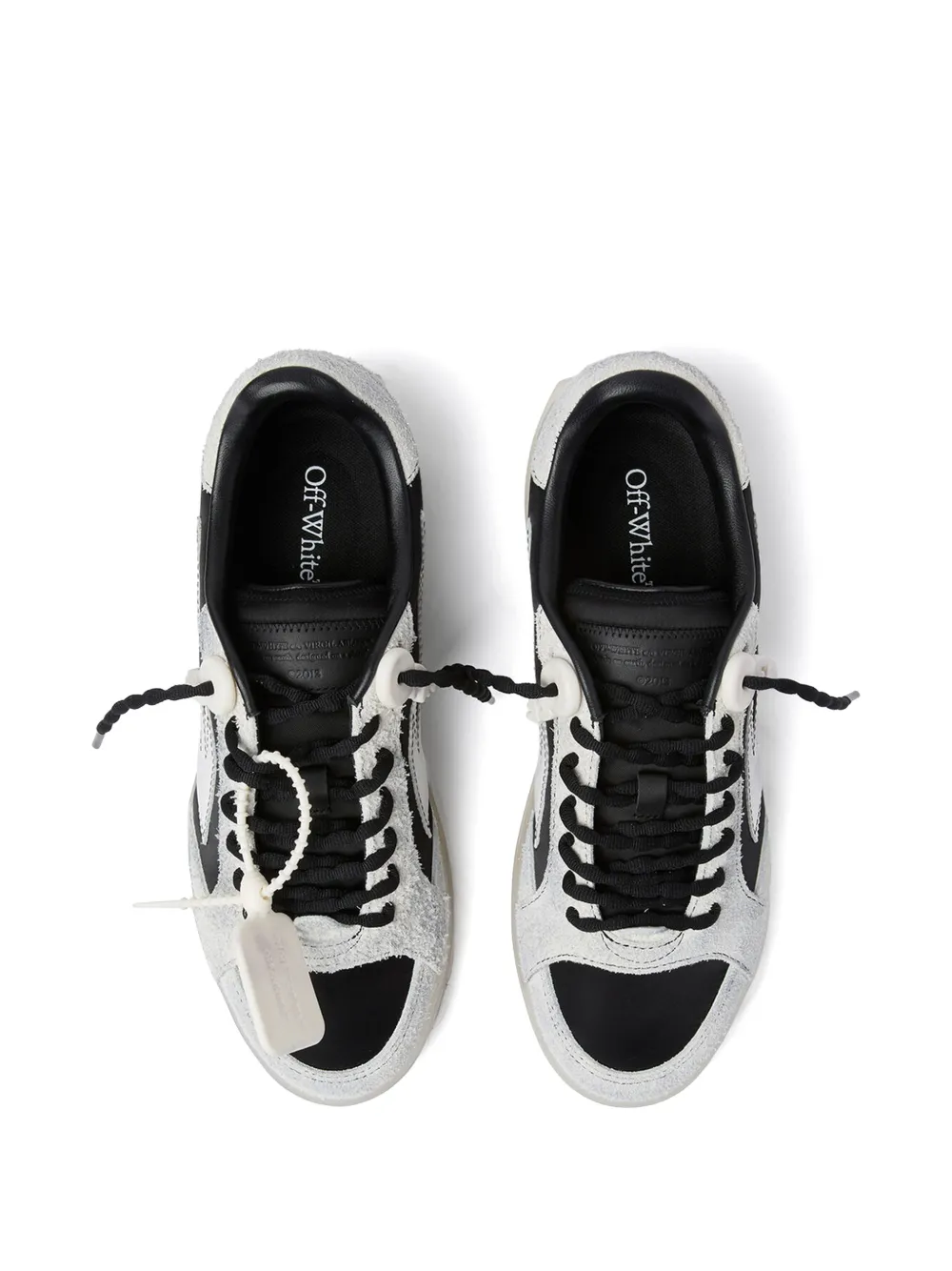 Off-White Sneakers met Arrows-patch Zwart
