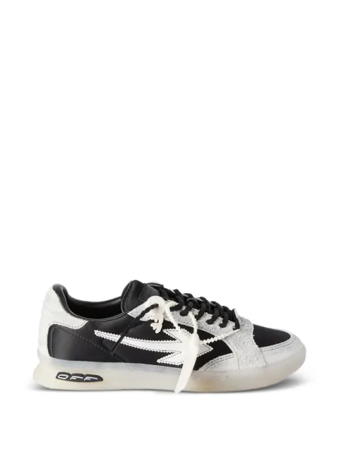 Off-White سنيكر بشارة أسهم