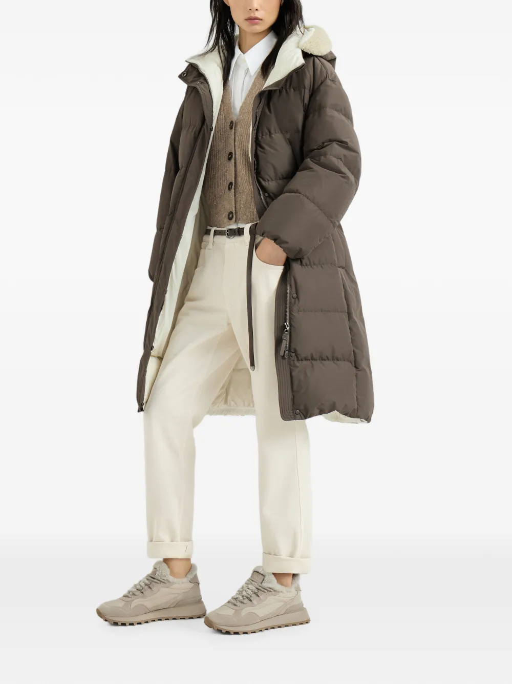 Brunello Cucinelli Techno katoenen taffeta donsjas met lammy inzetstukken en glanzende ritssluiting Bruin