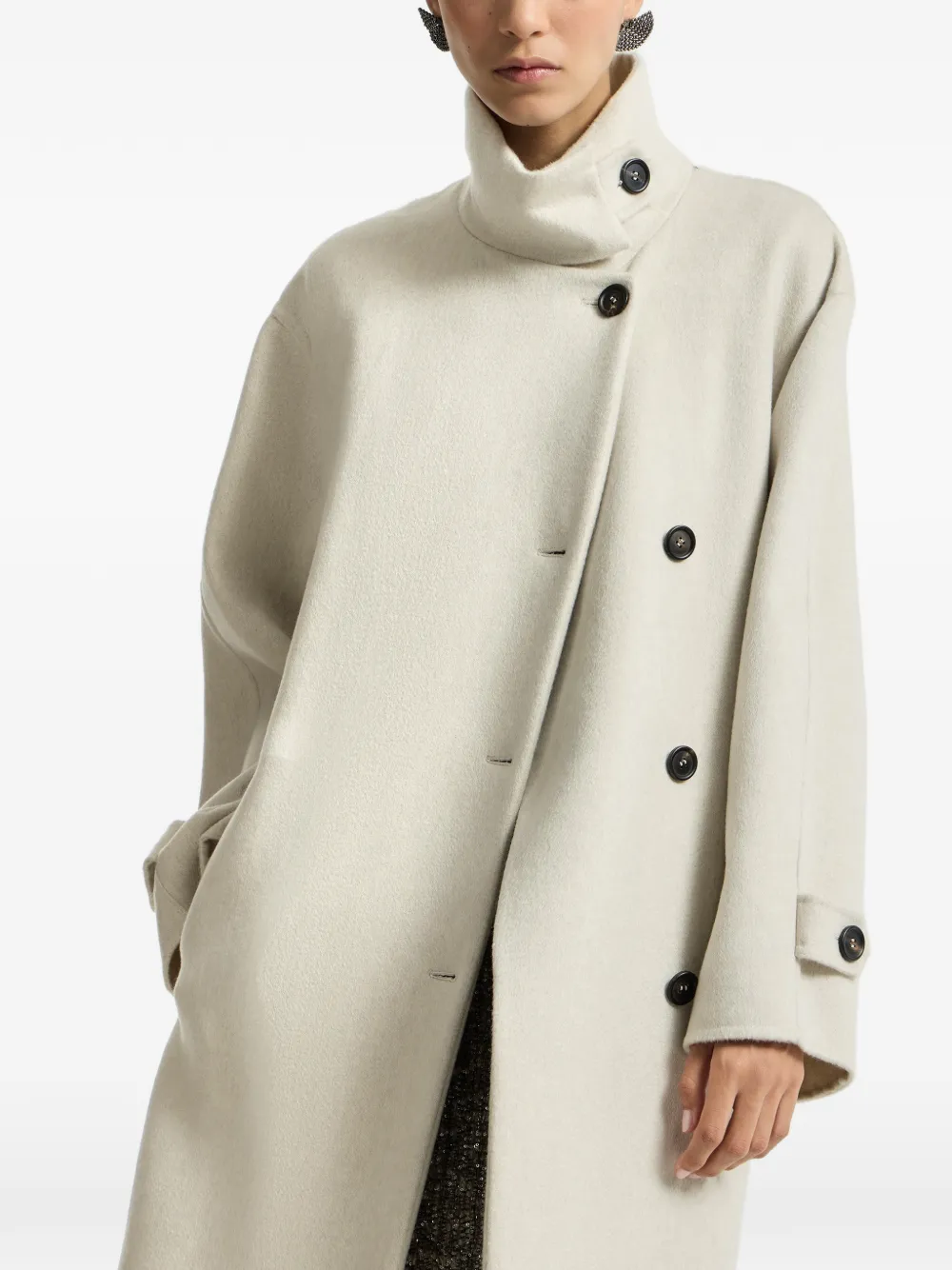 Brunello Cucinelli Handgemaakte jas van kasjmier met riem en monili Beige