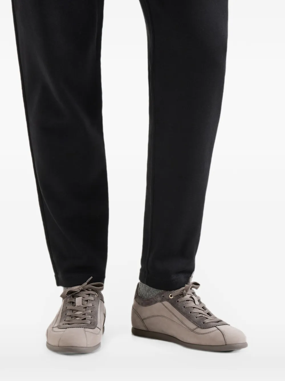 Brunello Cucinelli nubuck and suede sneakers with slim outsole Grijs