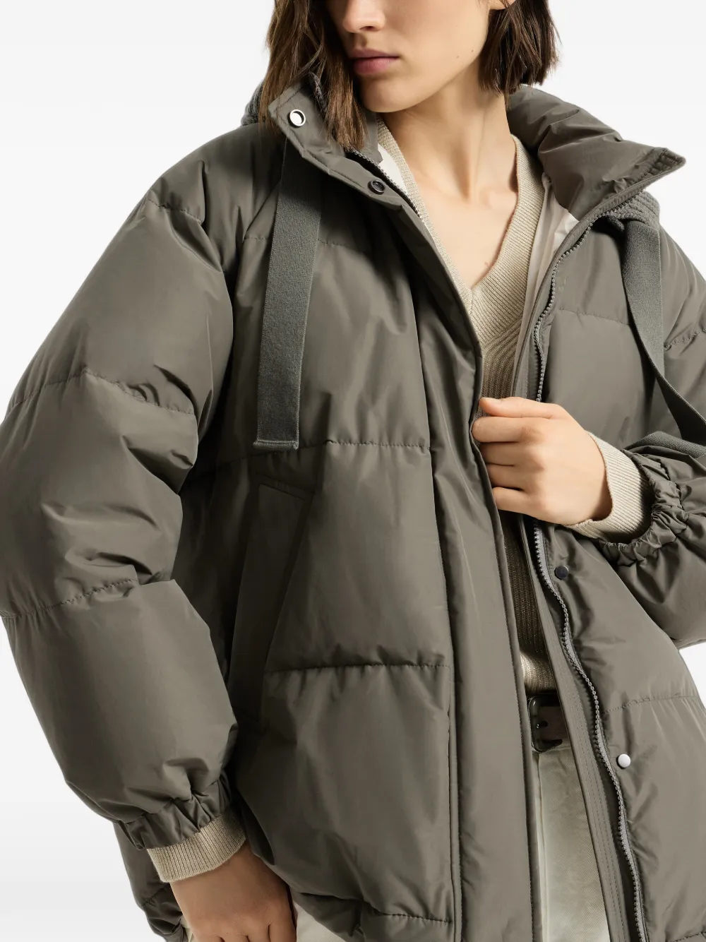 Brunello Cucinelli techno-cotton taffeta down jacket with detachable cashmere-knit hood Groen