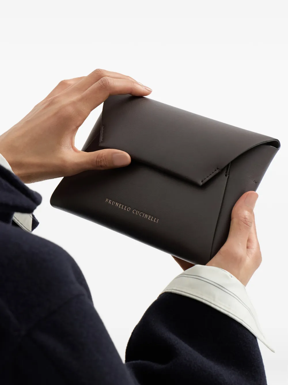 Brunello Cucinelli Duo pochette van kalfsleer met ketting Bruin