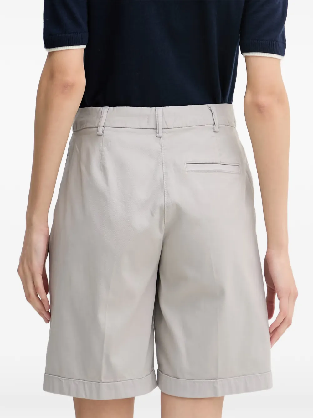 Benetton Shorts met omgeslagen pijpen Grijs