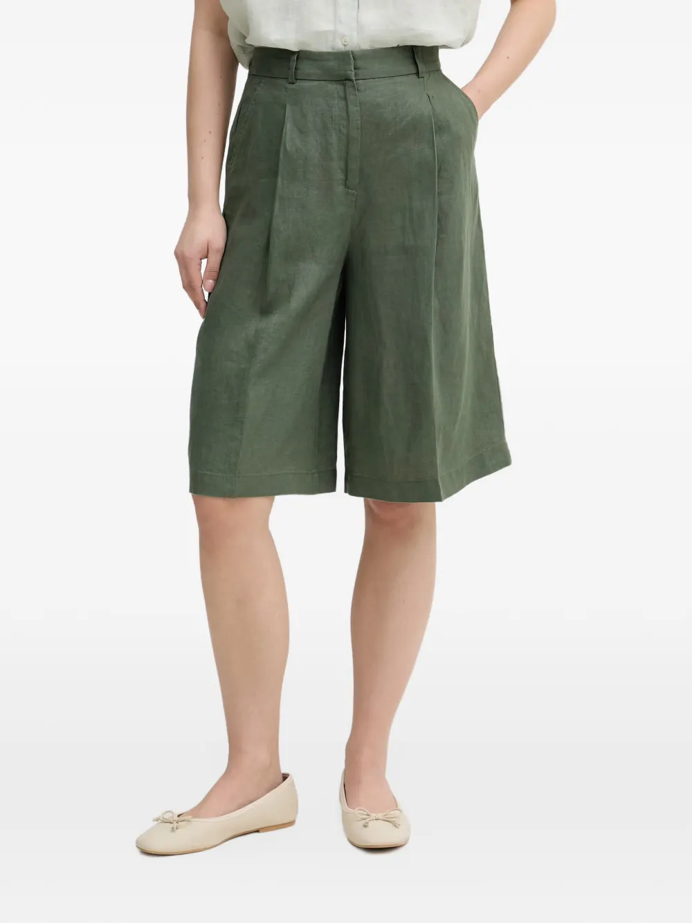 Benetton Pleated Wide-leg Shorts In Green