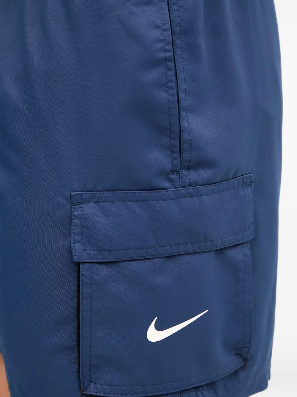 Nike logo-embroidered cargo swim shorts Blauw