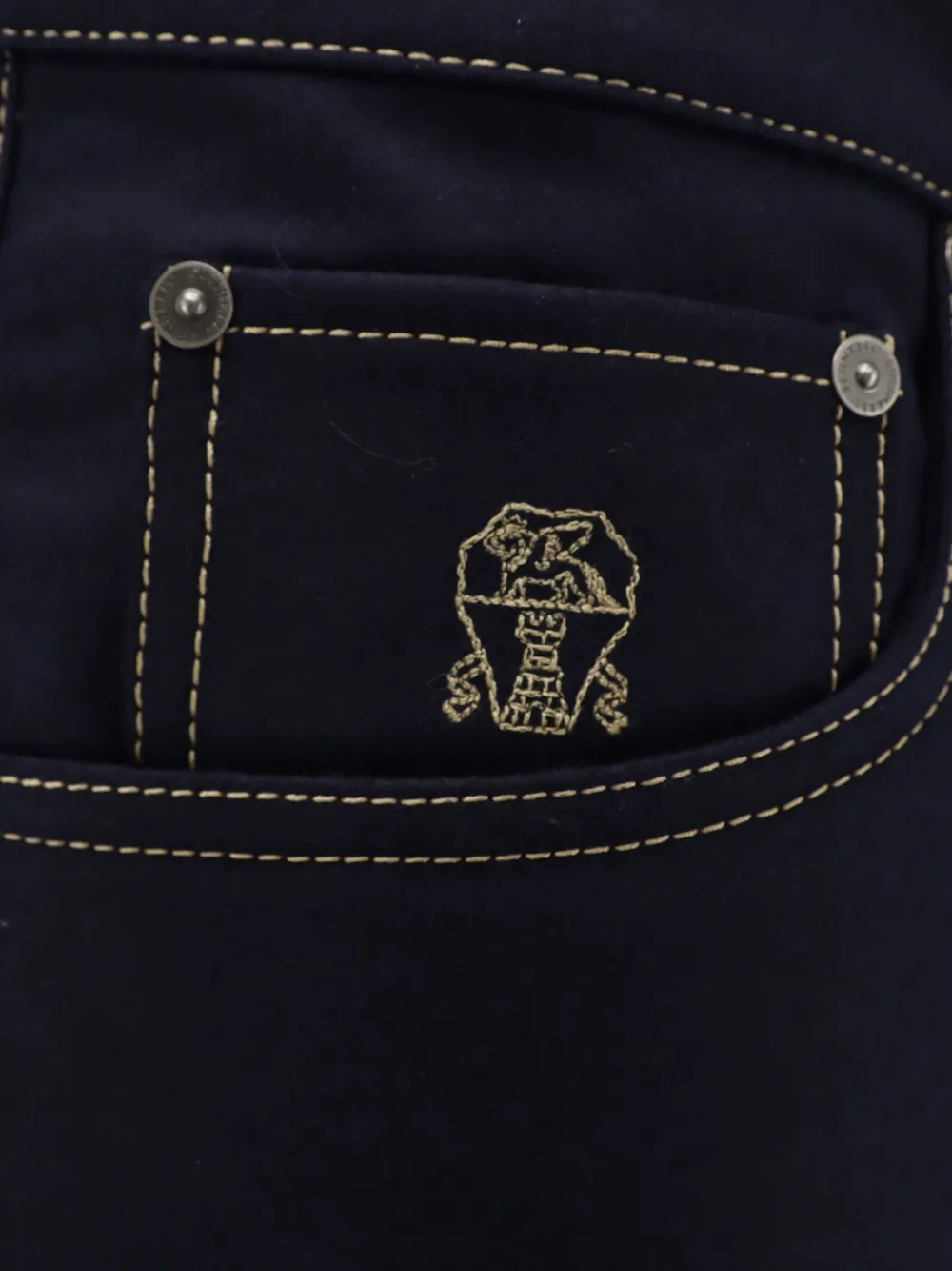Brunello Cucinelli Broek met geborduurd logo en contrasterende stiksels Blauw
