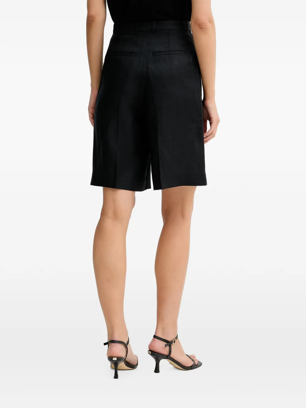 Sisley Geplooide linnen shorts Zwart