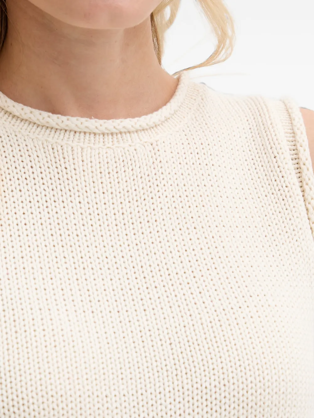 Mos Mosh MMAubin SL mouwloze top met gerolde afwerking Beige