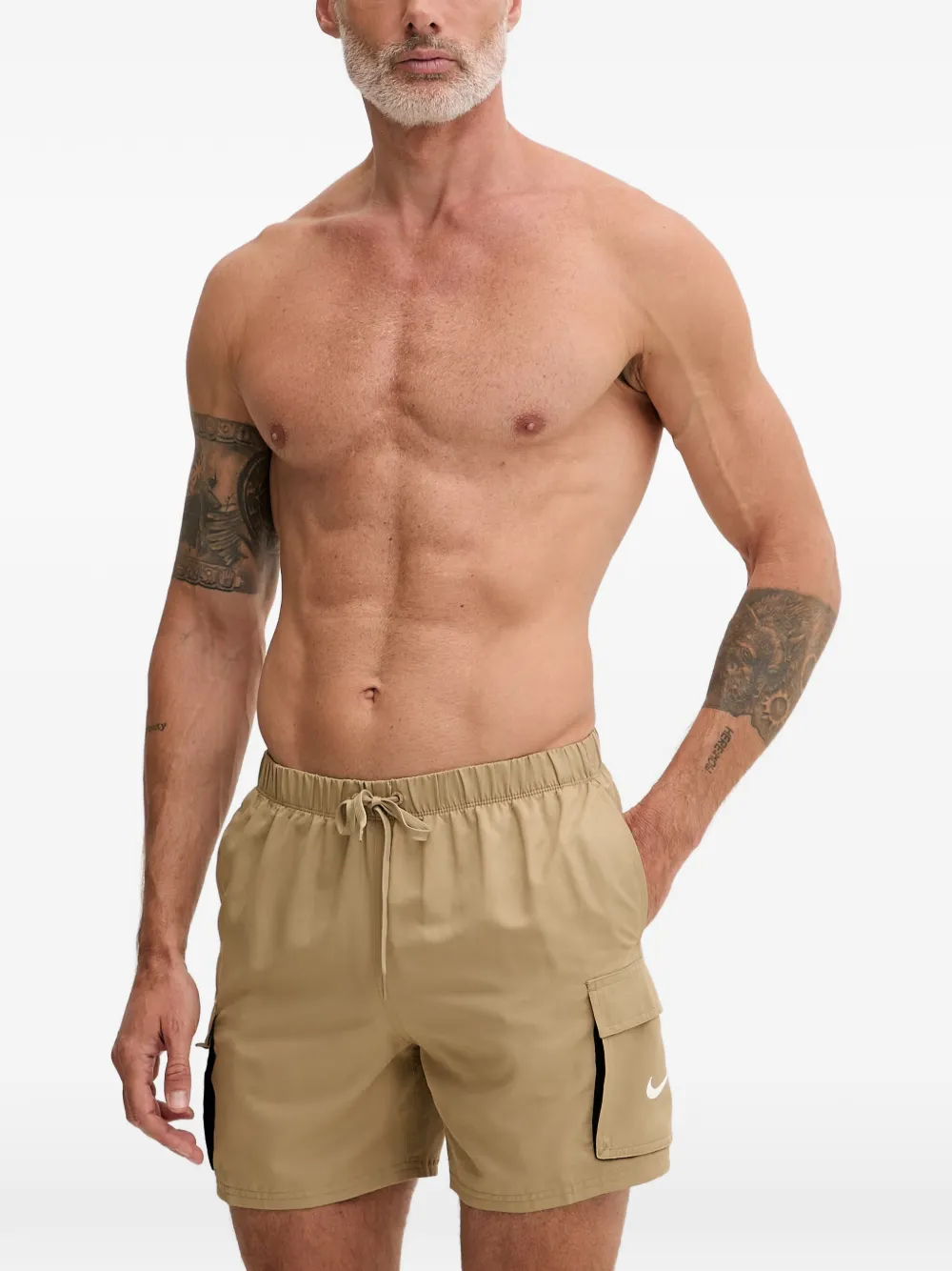 Nike Zwembroek met cargozak en geborduurd logo Beige