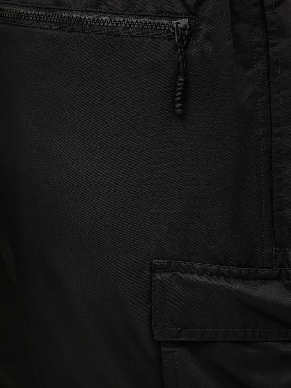 Nike Swoosh-logo cargo swim shorts Zwart