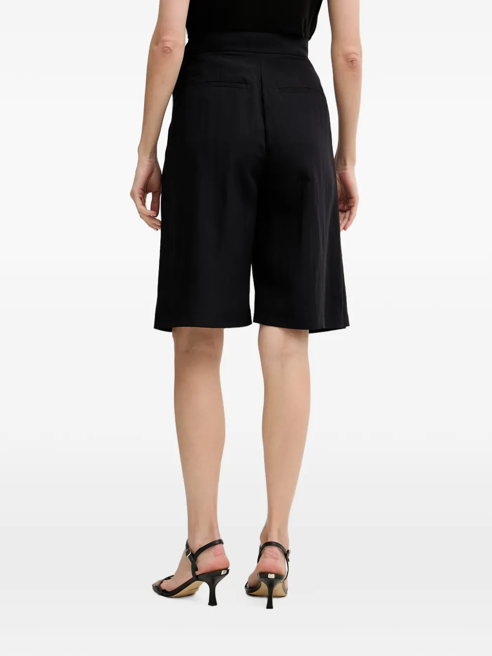 Sisley Shorts met wikkelstijl en ceintuur Zwart