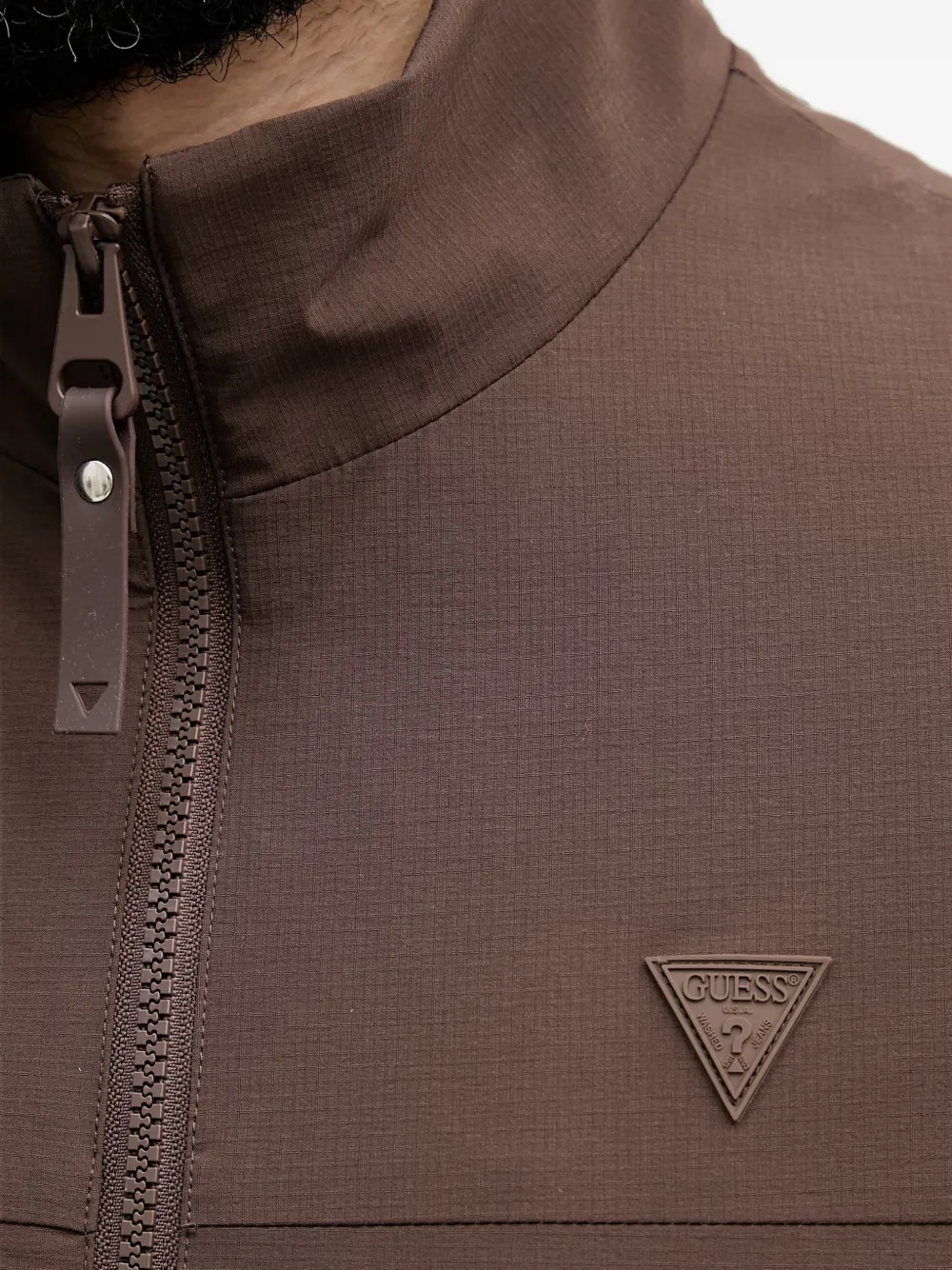 GUESS USA Jack met logopatch Bruin