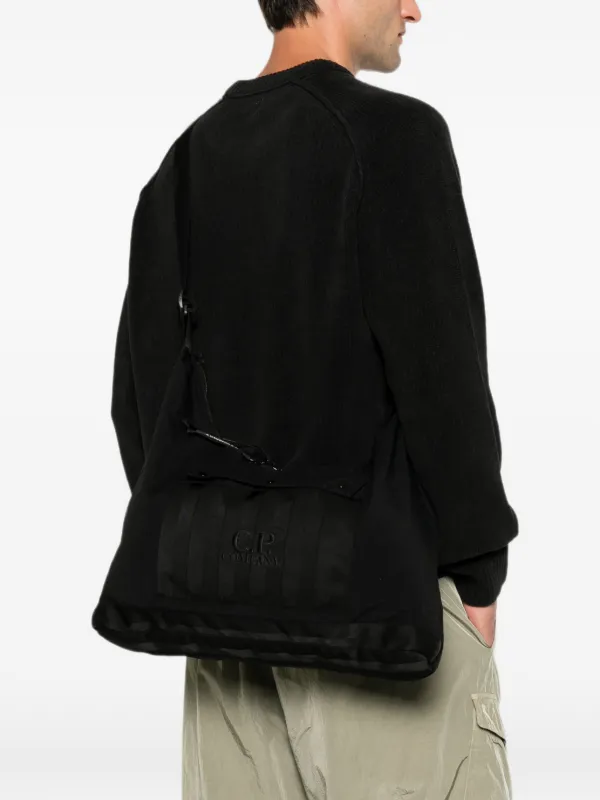 C.P. Company ブラック メッセンジャーバッグ C.P. Company メッセンジャーバッグ | ブラック | FARFETCH JP