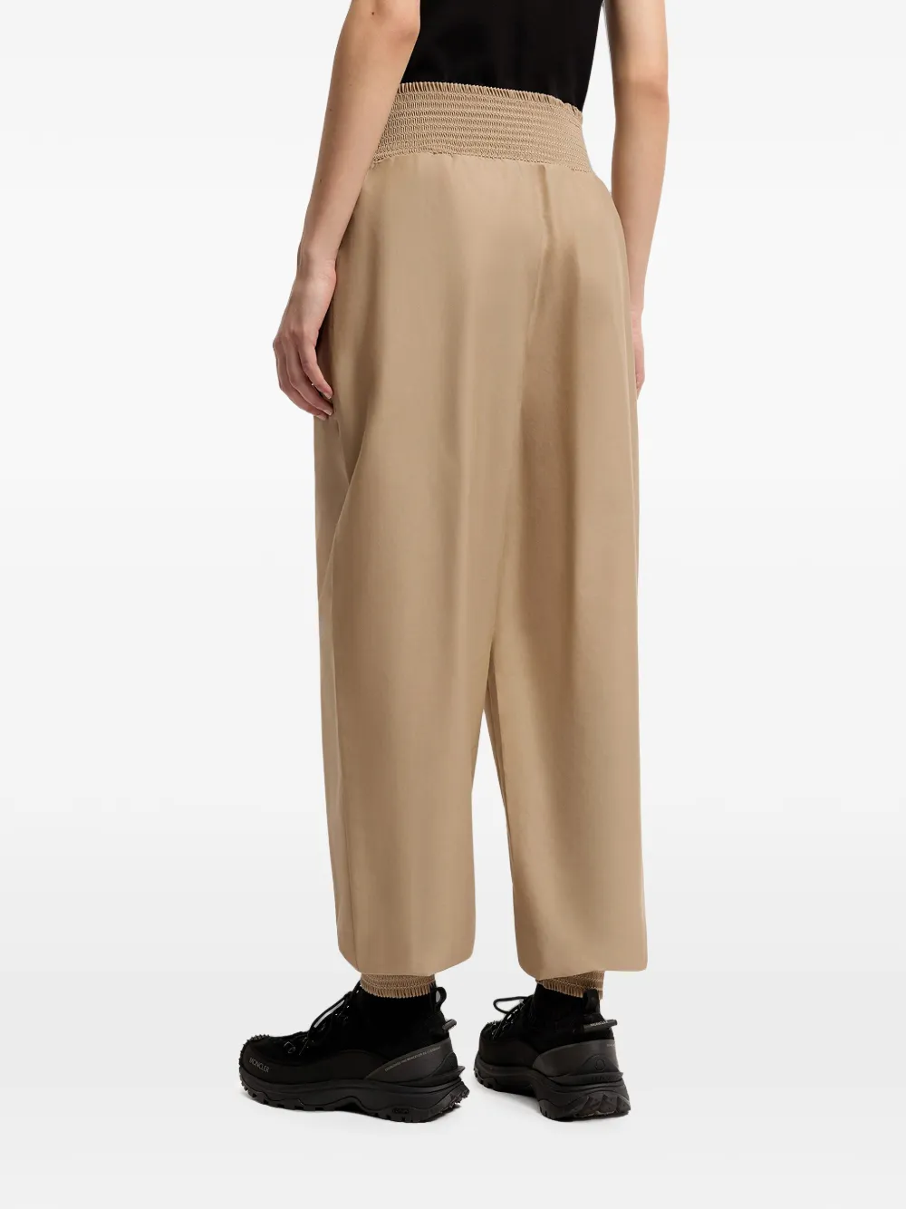 Moncler Trainingsbroek met gesmockte taille en logo-patch Beige