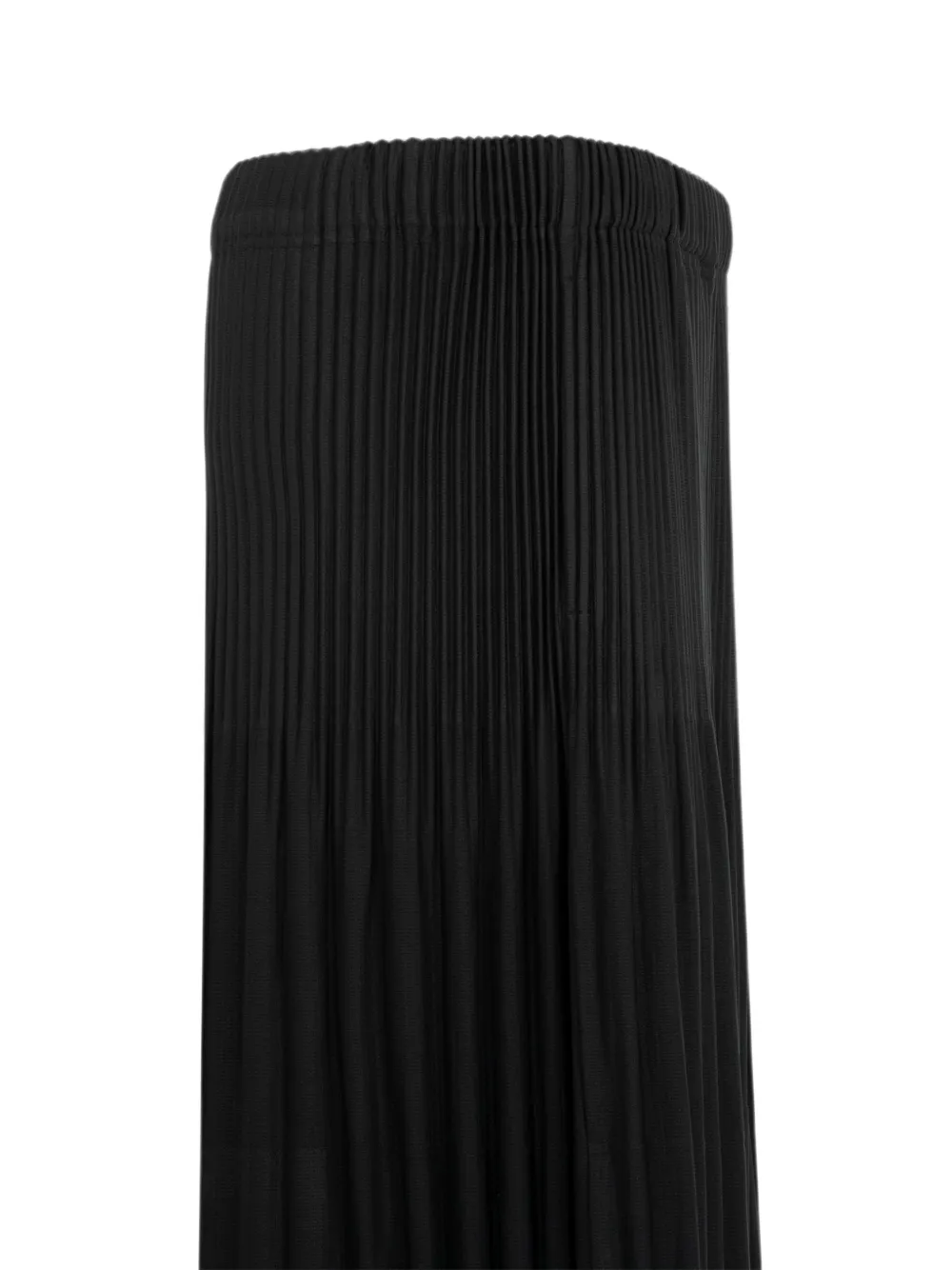 Issey Miyake Geplooide shorts Zwart