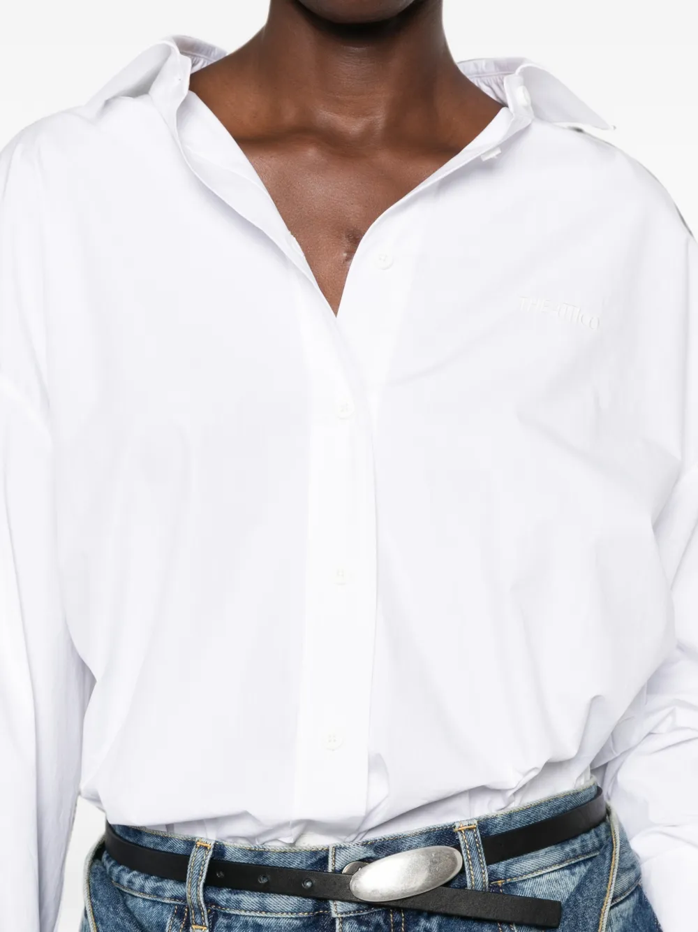 The Attico Blouse met geborduurd logo en cape-effect Wit