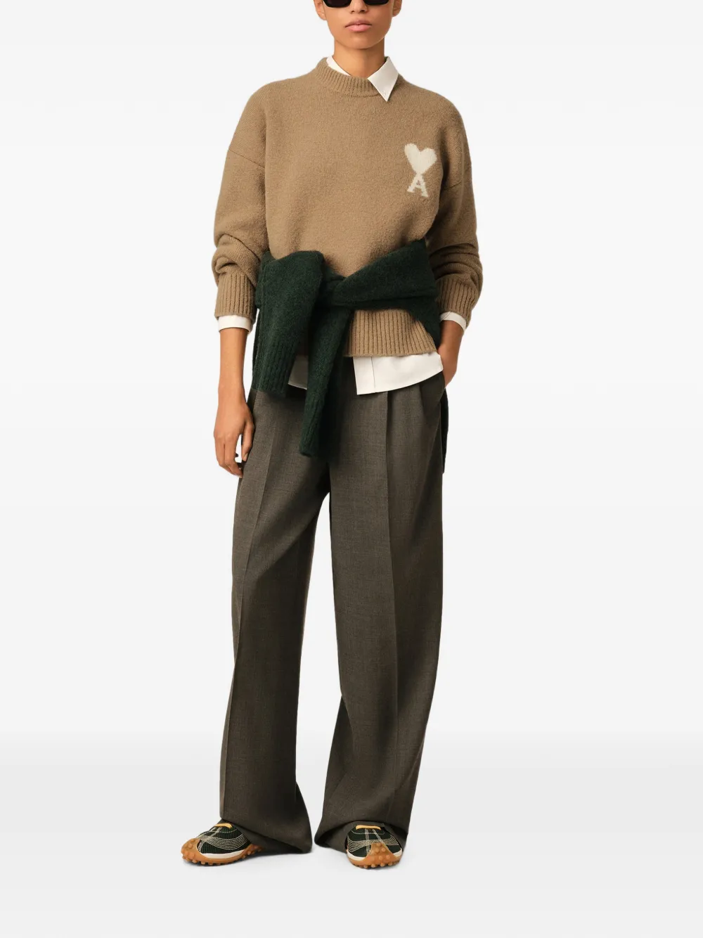 AMI Paris Alpaca trui met ronde hals en Ami de Coeur Beige