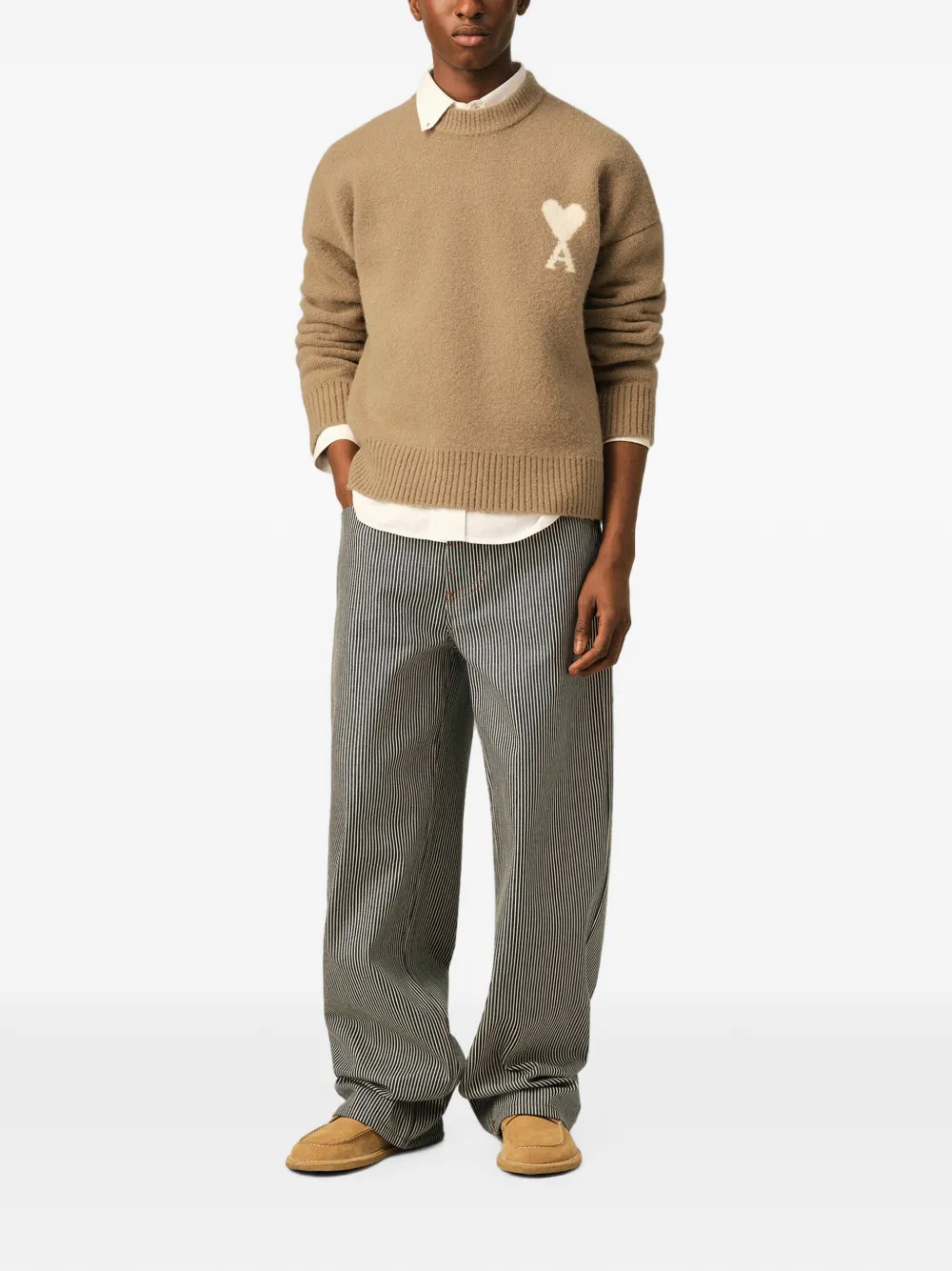 AMI Paris Alpaca trui met ronde hals en Ami de Coeur Beige