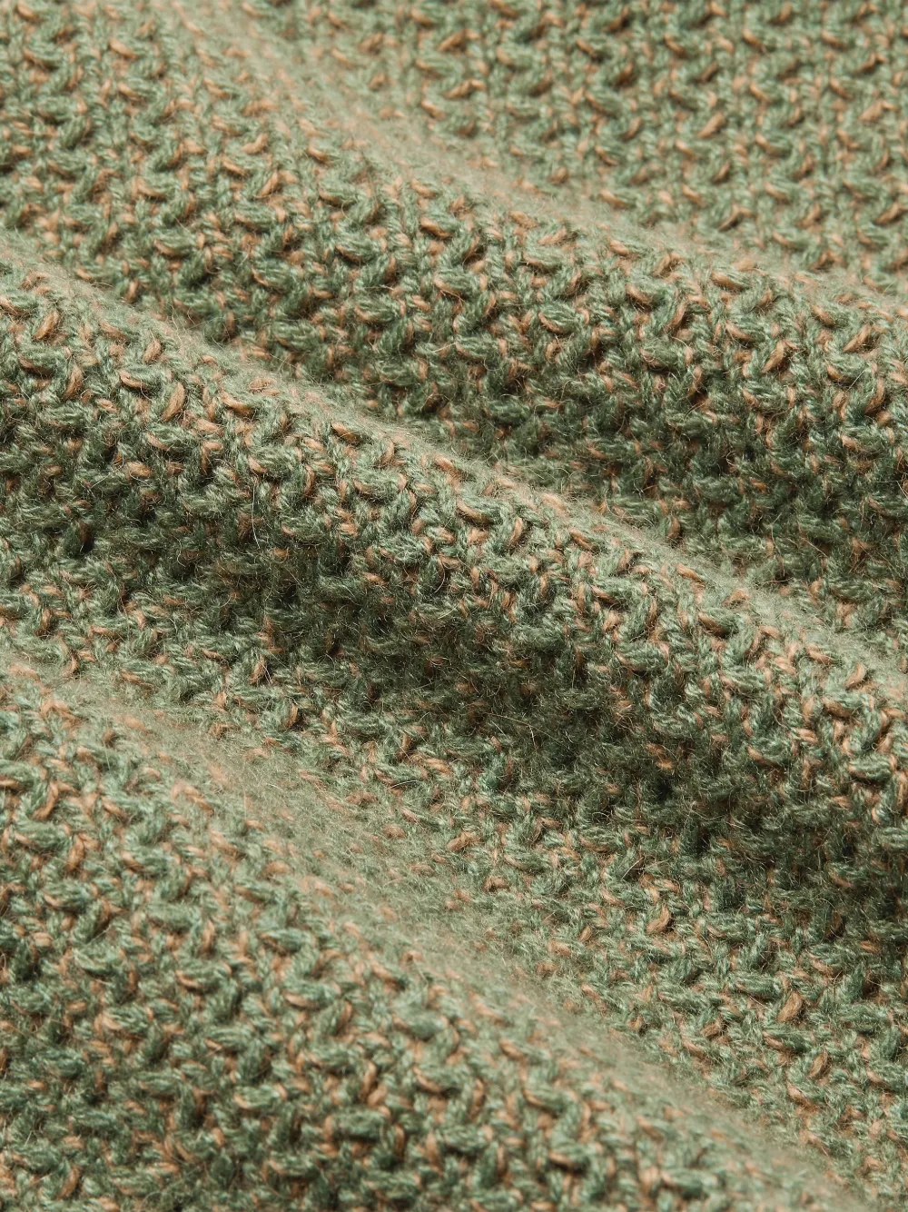 Zegna beige and light green camel and cashmere V-neck sweaterr Groen