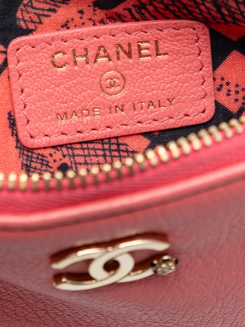 シャネル☆カメリア　ミニポーチバッグ　ココマーク CHANEL Pre-Owned 2018-2019 ミニ ココマーク ゴートスキン カメリア O