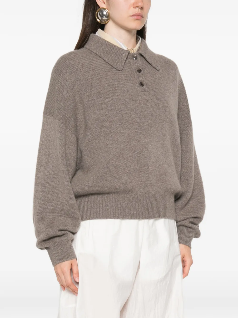 Lisa Yang Poloshirt met knoopsluiting Bruin