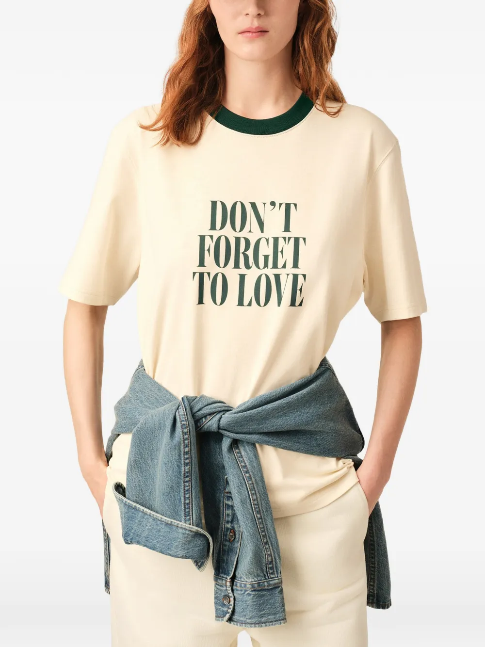 AMI Paris Katoenen T-shirt met tekst Beige