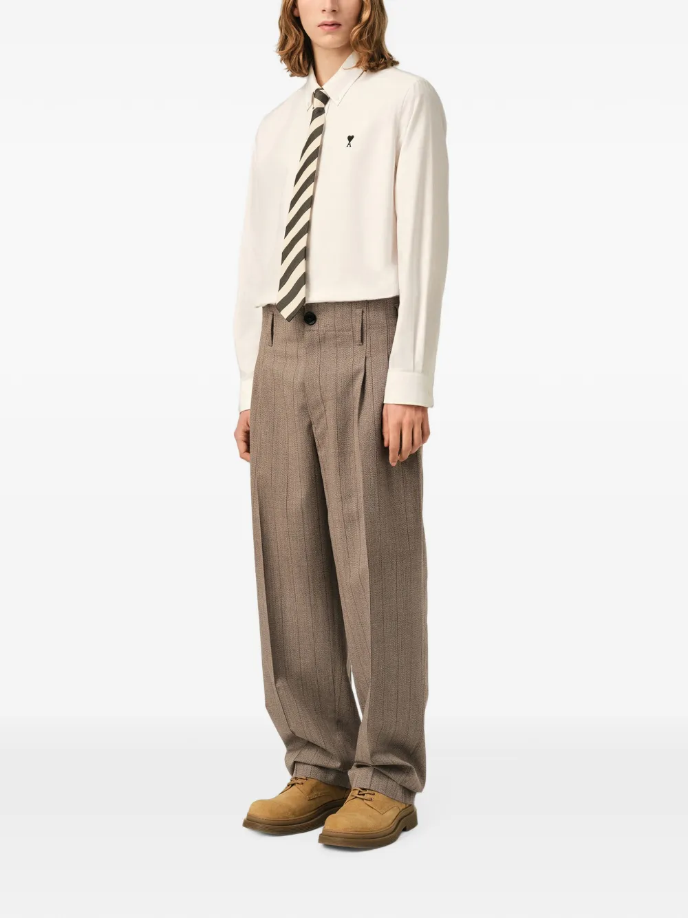 AMI Paris Gestreepte wollen broek met twee plooien Bruin