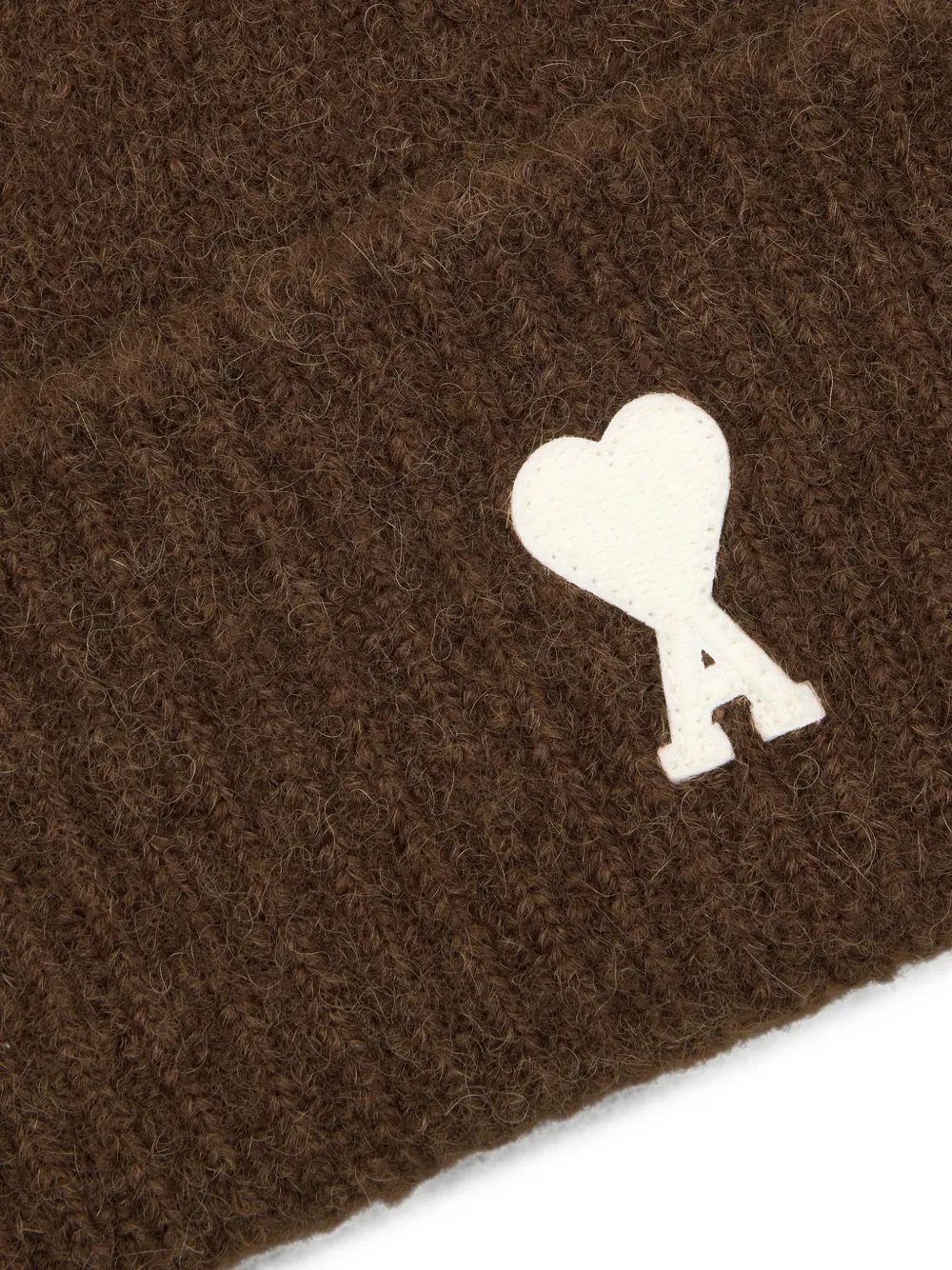 AMI Paris Ami de Coeur alpaca muts Bruin