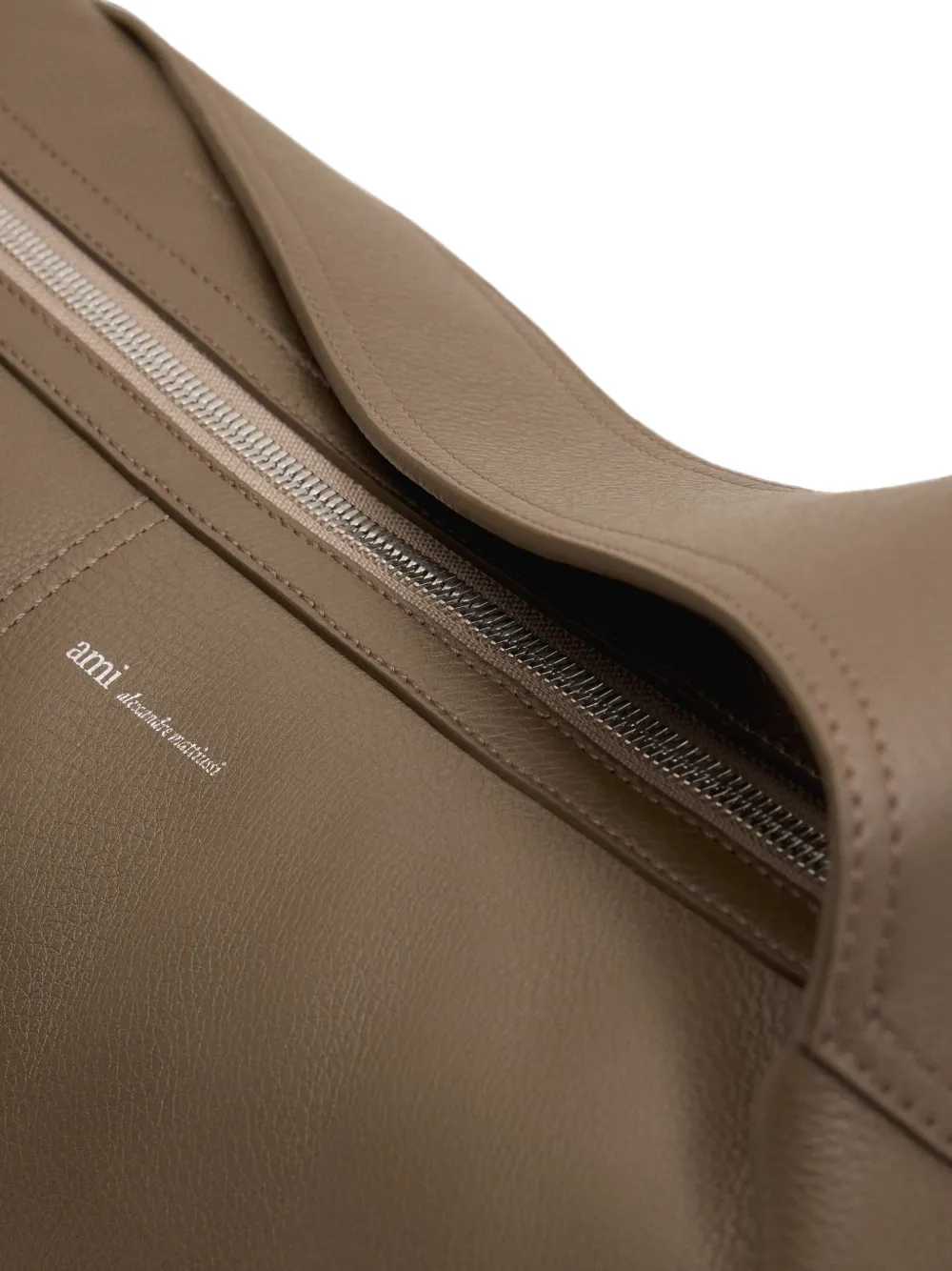 AMI Paris Kleine Etienne Taurillon leren crossbodytas Bruin