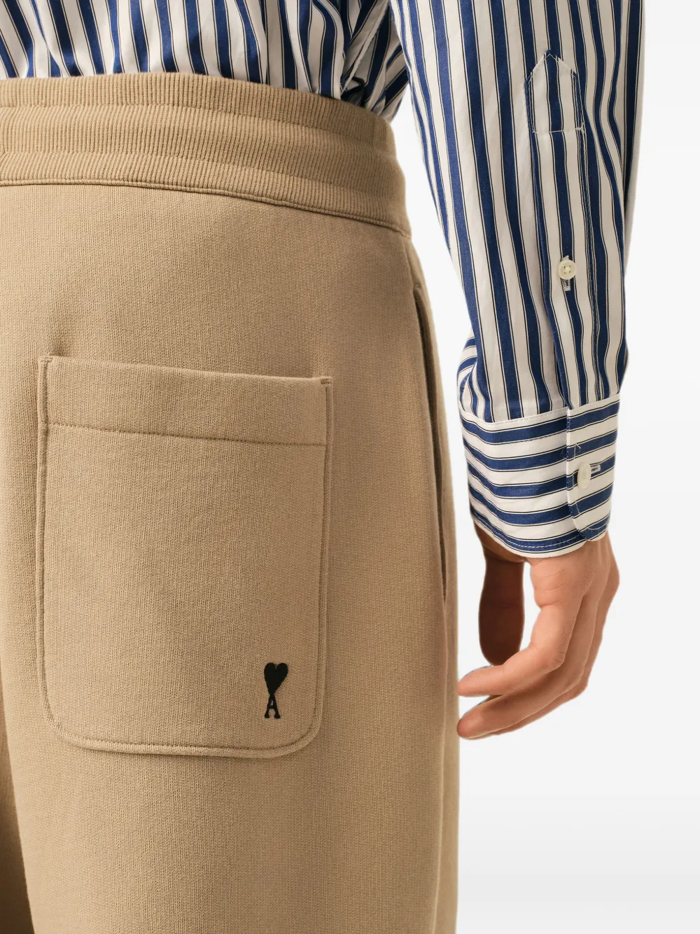 AMI Paris Katoenen trainingsbroek met Ami de Coeur Beige