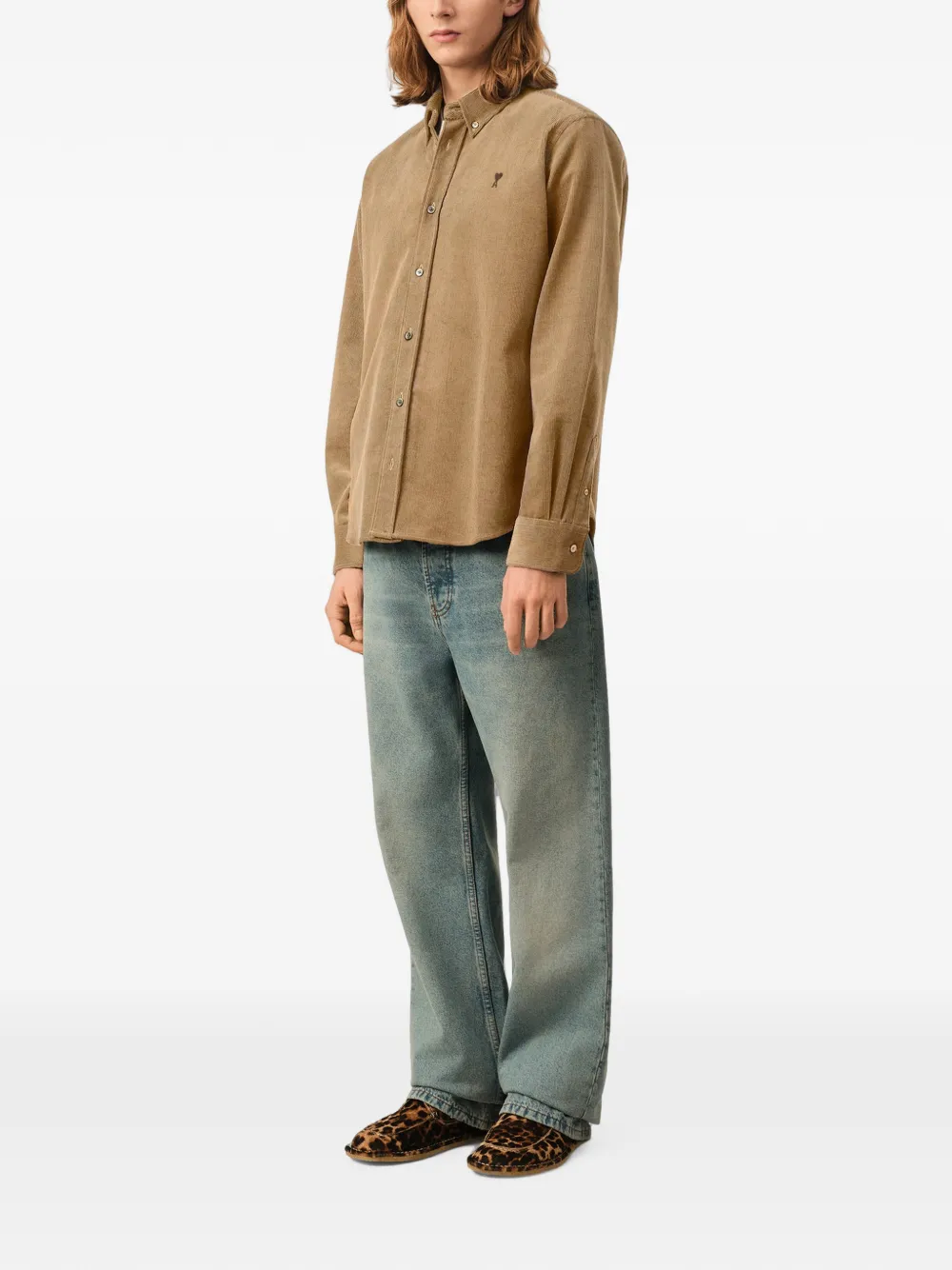 AMI Paris Ribfluwelen overhemd met Ami de Coeur Beige
