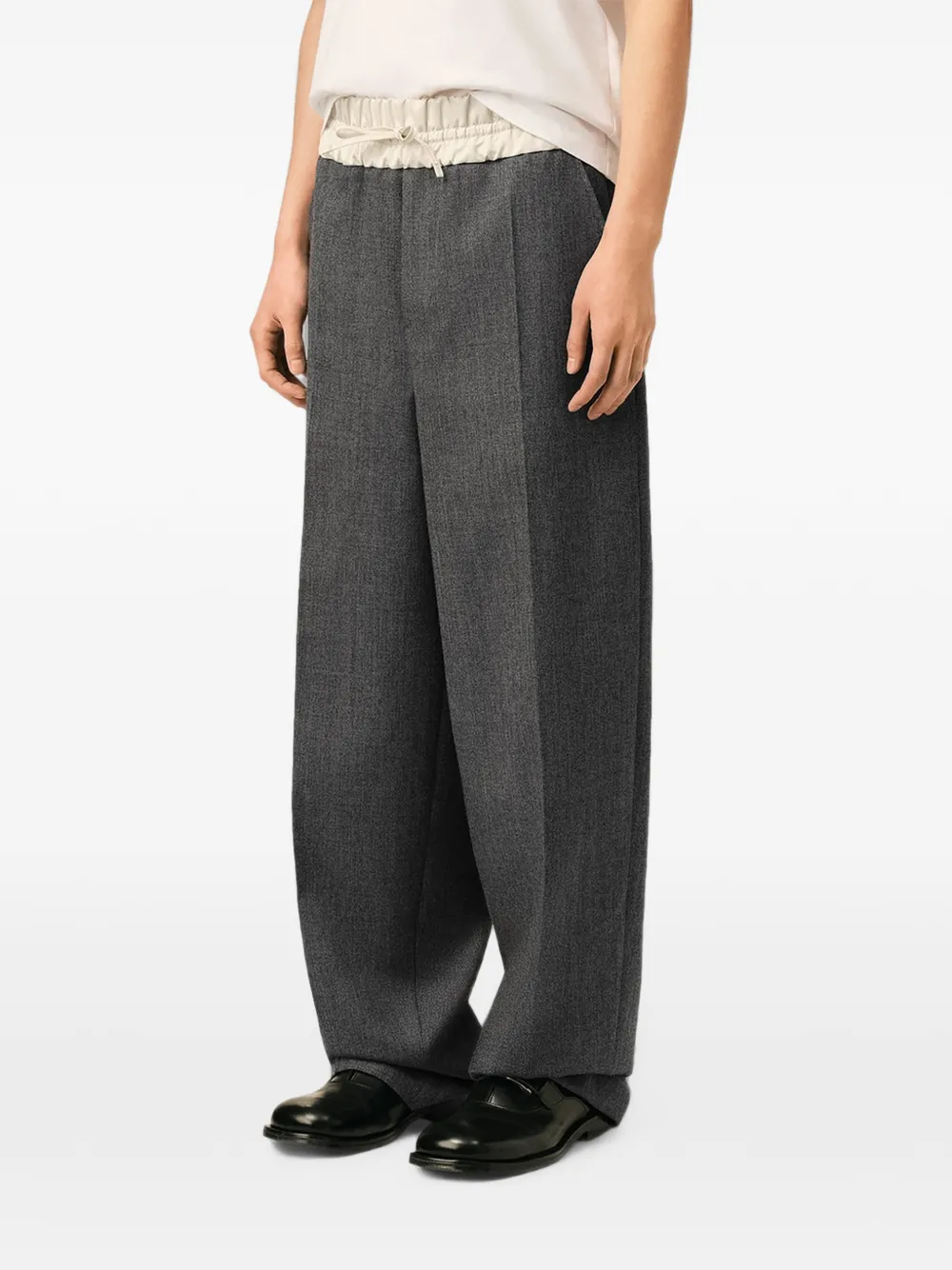 AMI Paris Wollen en satijnen broek met elastische taille Grijs