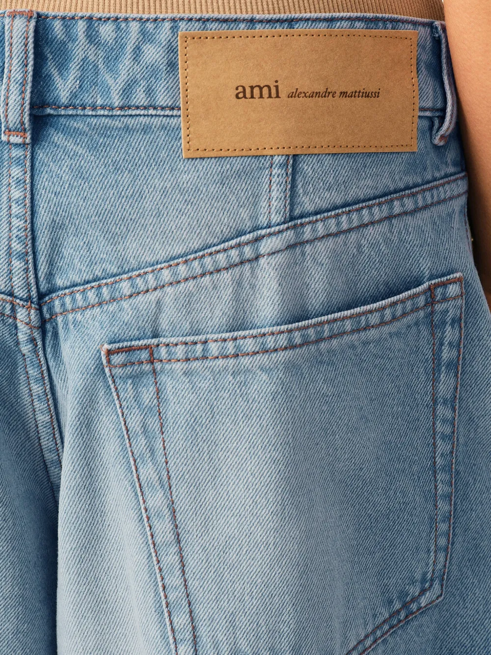 AMI Paris Blauwe katoenen jeans met ballonpasvorm