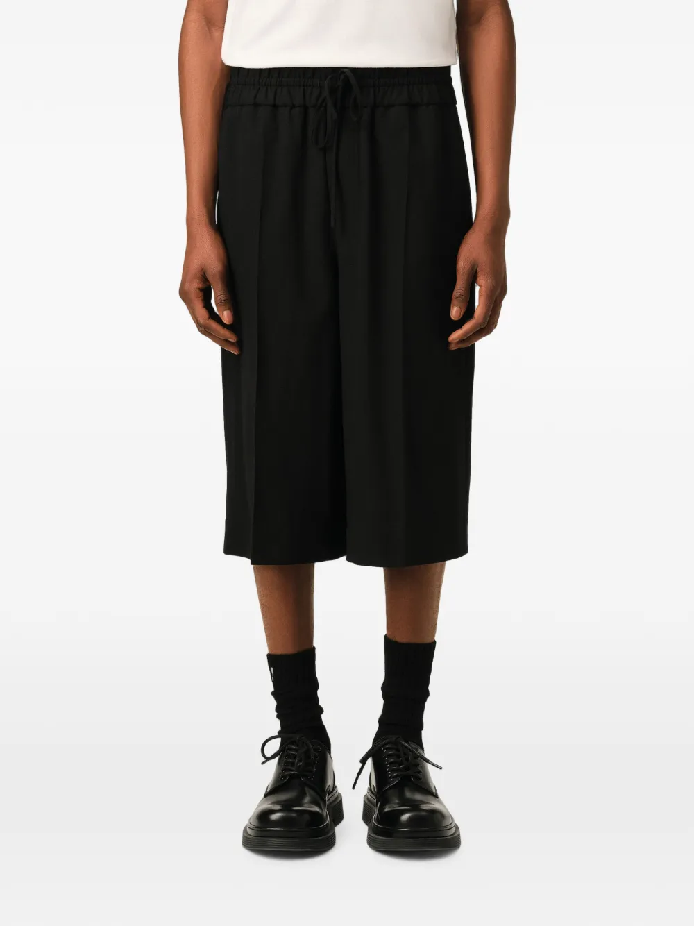 AMI Paris Elastische wollen bermuda shorts Zwart
