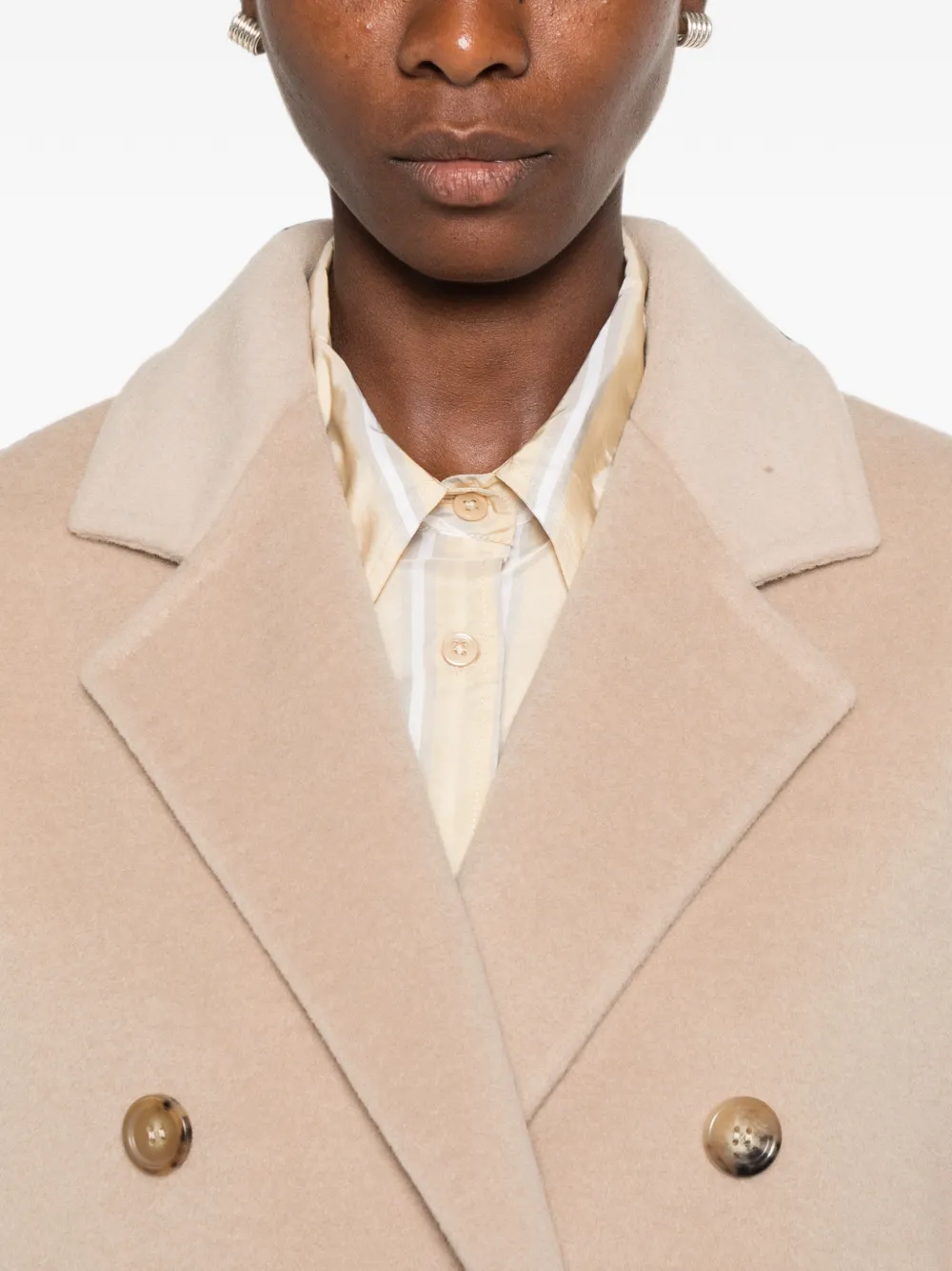 Max Mara Jas met dubbele rij knopen Beige