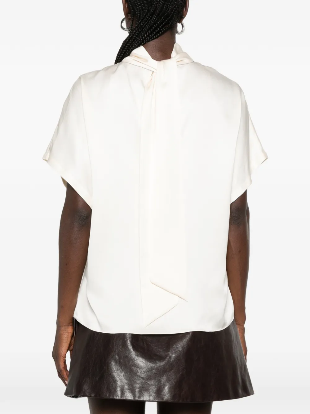 Brunello Cucinelli Zijden blouse met hoge hals Beige