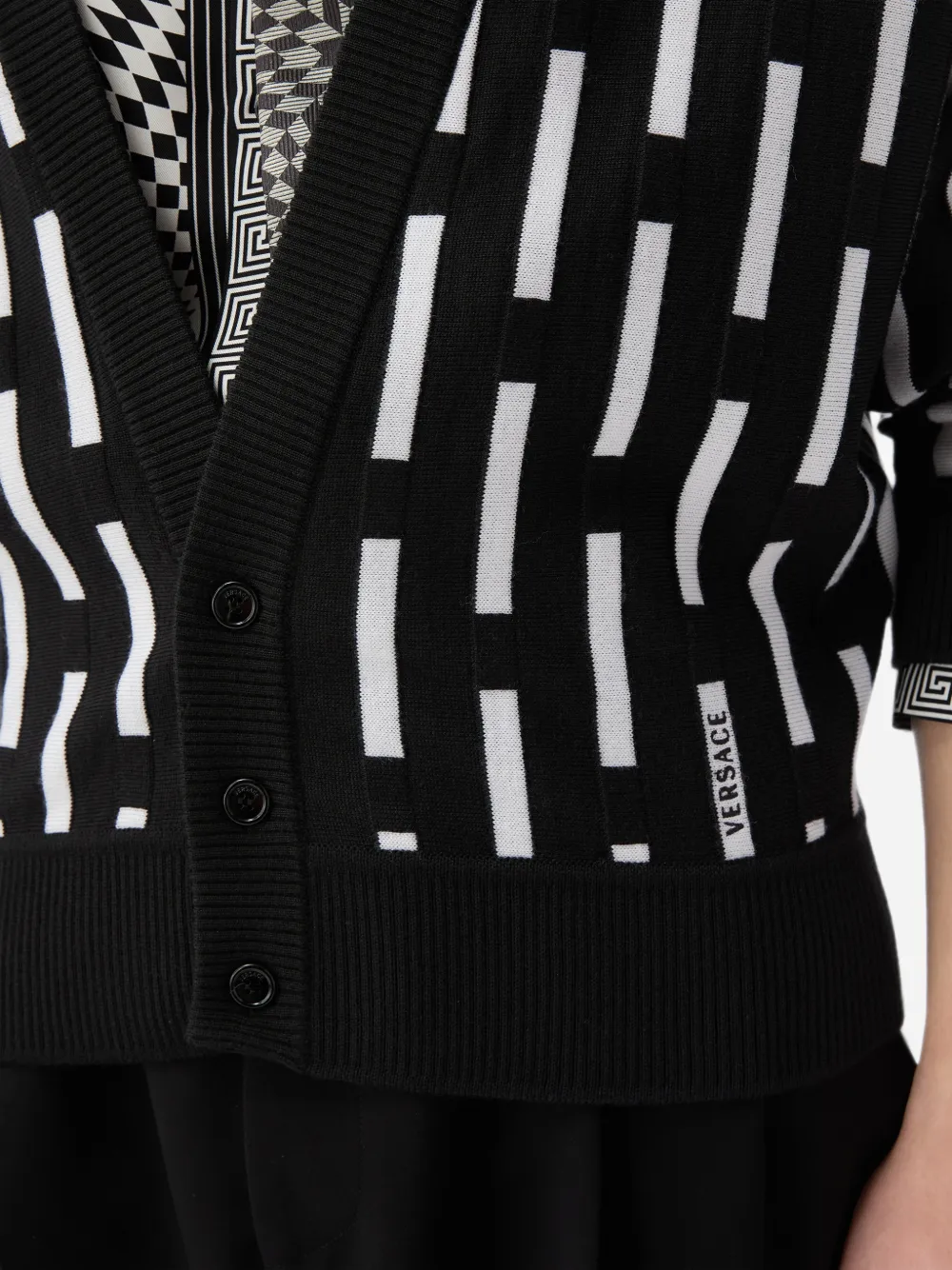 Versace Wollen gebreide trui met geborduurd logo Zwart