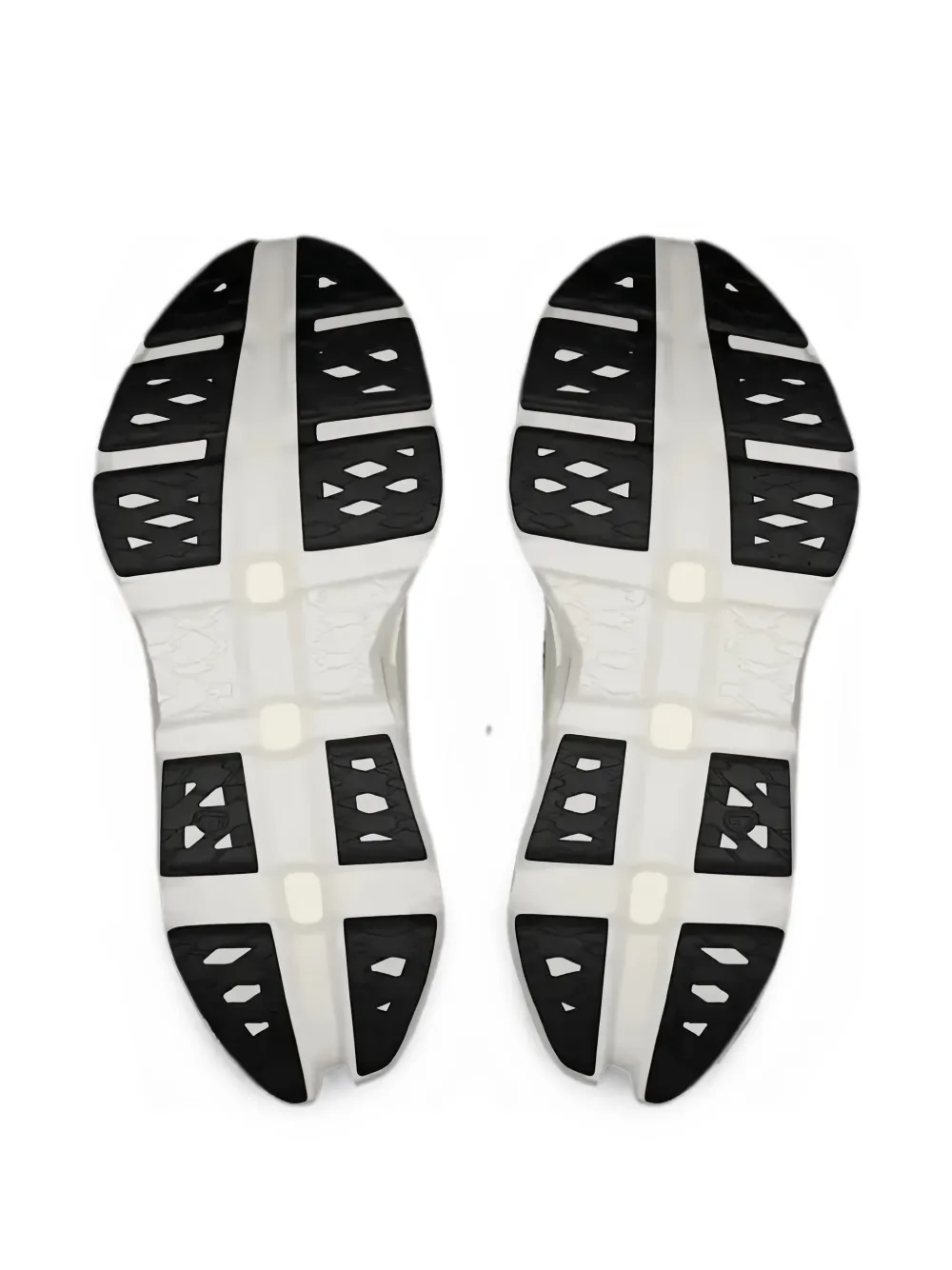 On Cloudm ster Hyper low top sneakers Zwart