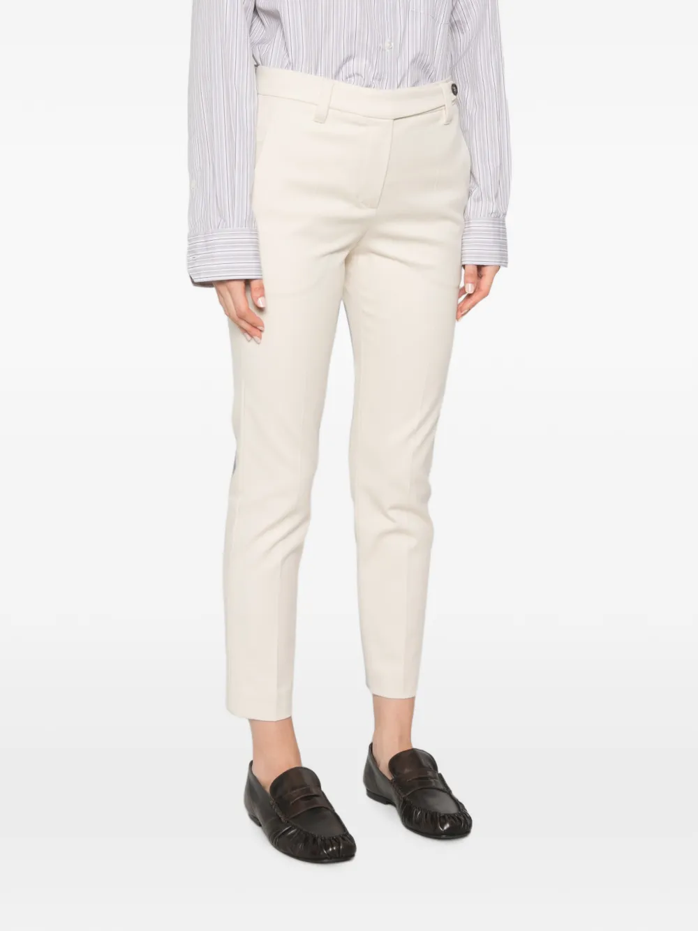 Brunello Cucinelli Slim-fit broek met knoopsluiting Beige